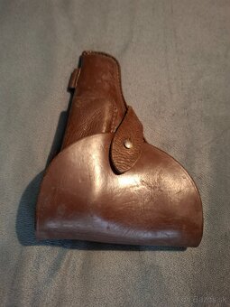 Tokarev TT33 - 5