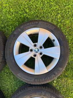 Predam originál Škoda Triton sadu 5x112 SuperB - 5