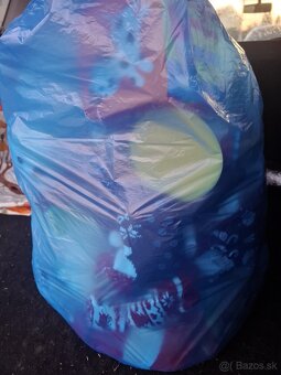 Darujem hračky + oblečenie - 5