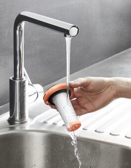 Predám tyčový vysávač Rowenta RH6A73WO X-PERT 7.60 Animal - 5