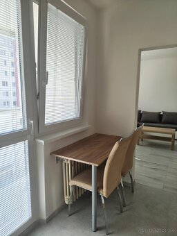 2 izbový byt na začiatku Petržalky - 5
