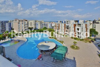 Na prodej: prostorný a plně zařízený apartmán 3+kk jen 450m - 5