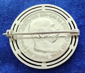 Staré strieborné šperky, prívesky, brošne - 5