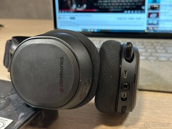 SteelSeries Arctis Pro Wireless - 5