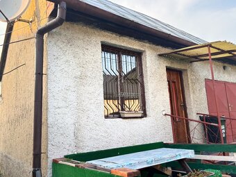 Na predaj: Rodinný dom s veľkým pozemkom a garážou – Veľaty - 5