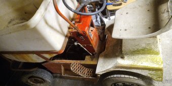 Krmiaci traktor - 5