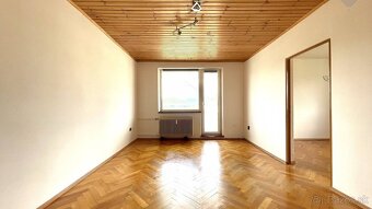 Na predaj: 3-izbový byt s krásnym výhľadom a príjemným okolí - 5