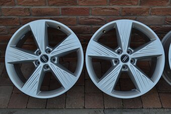 5x112 R19 Hlinikove disky Original Audi Q4 Etron - 5