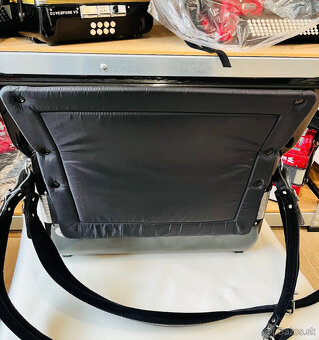 Predám profesionálny akordeón Borsini Wienna 374- 96 basový - 5