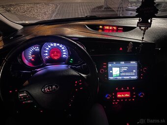 KIA Ceed 1.6GDI - 5