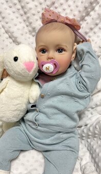 Realistická bábika Sandra - 5