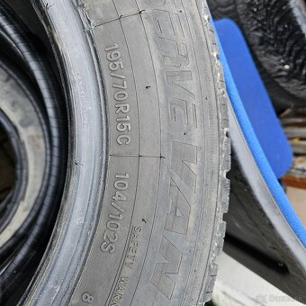 195/70 r15c Toyo - 5