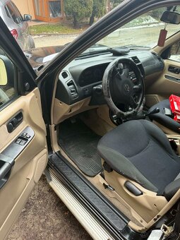 Nissan Terrano 3.0 - 5