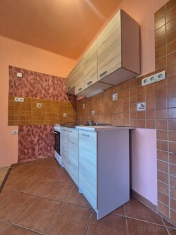 GARZÓNKA NA SEDMIČKE V KN. - 5