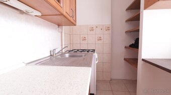 BEDES | 2 izb.byt, loggia, čiastočná rekonštrukcia, Handlová - 5