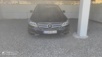 Mercedes Benz E - 5