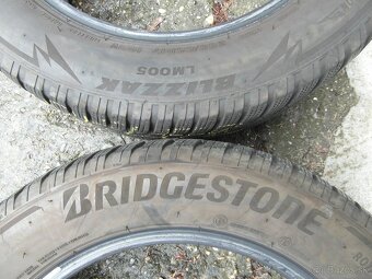 235/55 R17 - 5