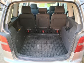Volkswagen Touran 2.0 TDi - 5