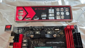 ASRock Fatal1ty AB350 Gaming-ITX/ac + AMD Ryzen 1700X - 5