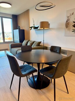 Prenájom 2-izbového bytu v Sky Parku s výhľadom na hrad - 5