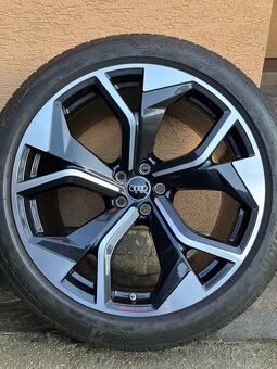 Letná sada Audi Q8 E-Tron - 5