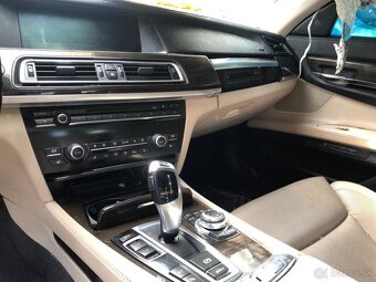 BMW 7 F01 NÁHRADNÉ DIELY - 5