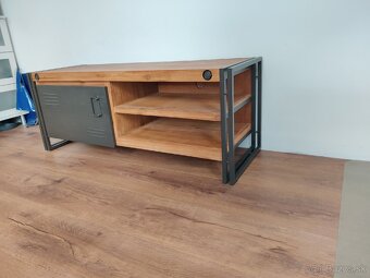 Skrinka stolík pod televízor - 5