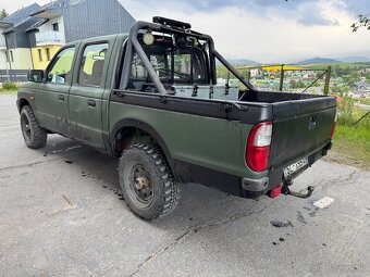 Mazda B2500 - 5