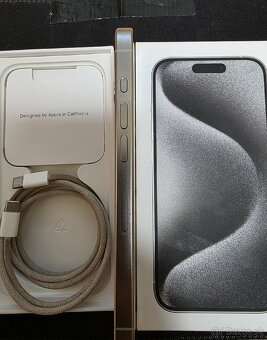 SKORO NOVY iPhone 15pro + príslušenstvo - 5