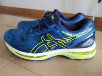 Panske bezecke tenisky ASICS GEL-NIMBUS 19. - 5