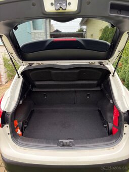 Nissan Qashqai 1.2 - 5