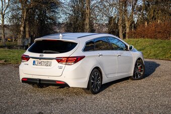Hyundai i40 CW 1.7 CRDi A/T, 104kW - 5