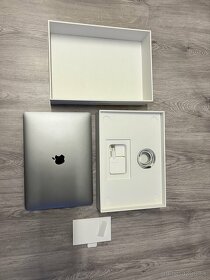 Apple Macbook Air M1 2022 - 5