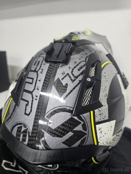 Predám celocarbonovú prilbu Just 1, velkosť M - 5