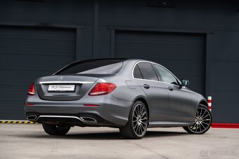 Mercedes-Benz E 220d AMG Line / Designo Magno - 5