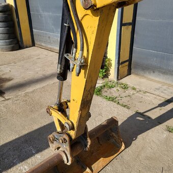 CAT 302.7D CR - 5