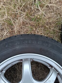 Predám kolesá na auto alebo vozík - 5