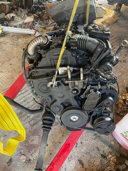 Motor 1.6 TDCi 66kw HHDA  98 221km Ford - 5