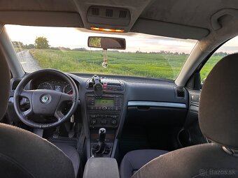 Škoda Octavia 2 1.6 benzin - 5