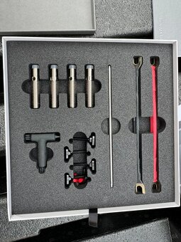 B&W Bowers & Wilkins 801 D4 Reproduktory - 5