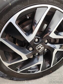 Predam HONDA CR-V 1,6 ELEGANCE PLUS 2 WD - 5