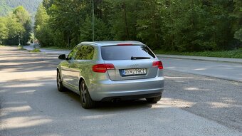 Audi A3 8P 1.9 TDi 2009 Sportback Sline - 5