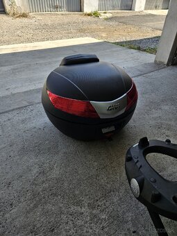 Držiak a kufor givi na yamaha fz8 / Fazer - 5