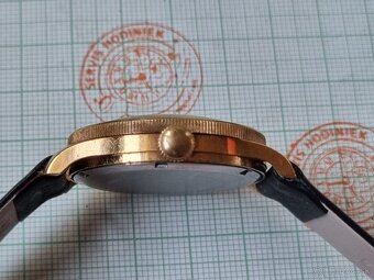 Náramkové hodinky,Difor,s dátumom. - 5