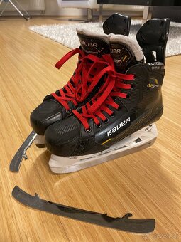 PREDAM KORČULE BAUER SUPREME M5 PRO INT - 5