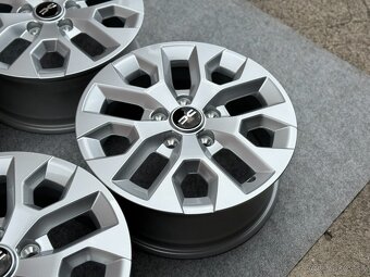 DACIA DUSTER 5X114,3 R16 6,5J ET50 - 5