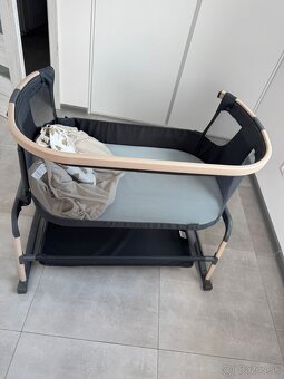 Maxi Cosi postieľka Joie Iora Air – farba Beyond Graphite - 5