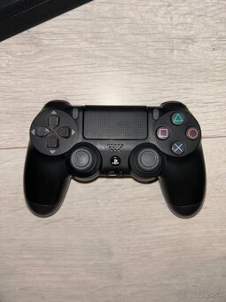 PlayStation 4 Pro 1 TB - 5