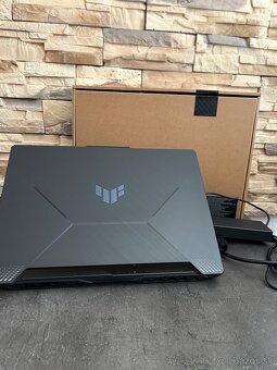 Herný notebook: Asus TUF Gaming A15 Herná myš: Glorious Mod - 5