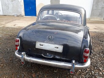 Mercedes-Benz 220 S Ponton - 5